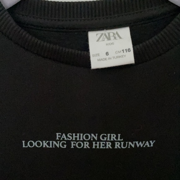Cute Zara sweatshirt with organza sleeve details size 6 - Picture 2 of 4